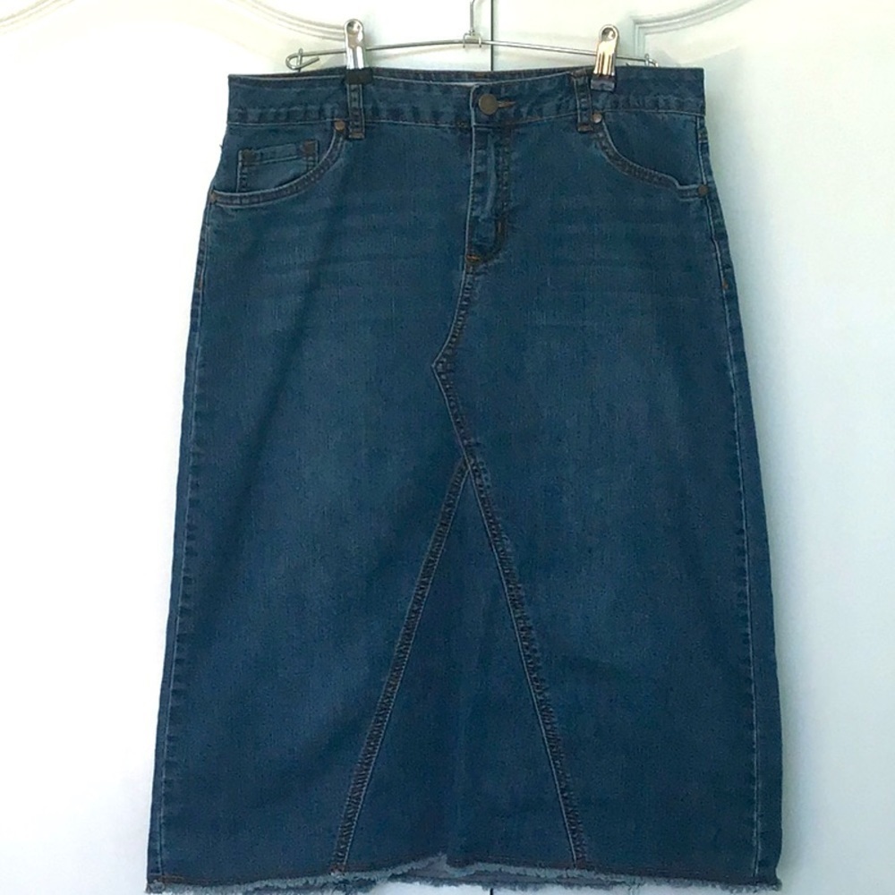 Cato skirts - Picture 1 of 3